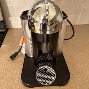 Nespresso Vertuo pod machine GCA1